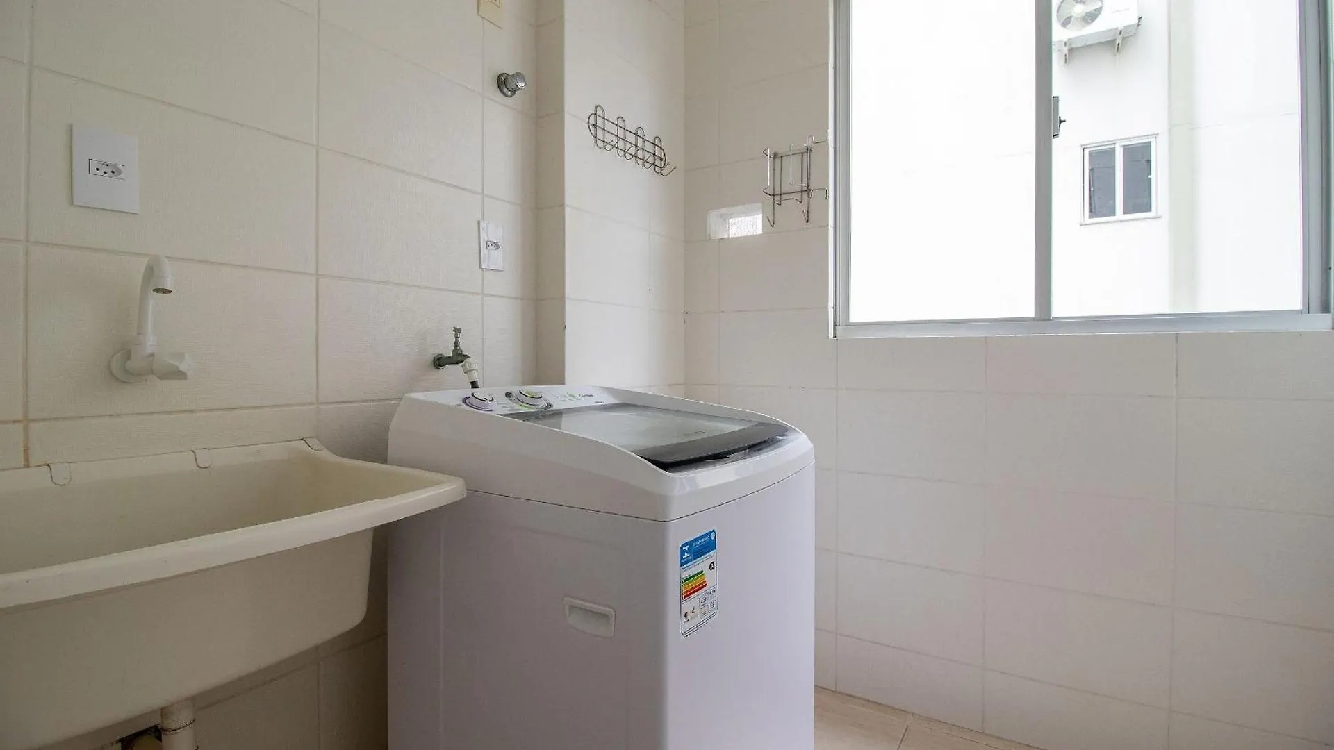 Mnt51 - Churrasq, Climatizado, 2 Dorm, Garagem Balneario Camboriu