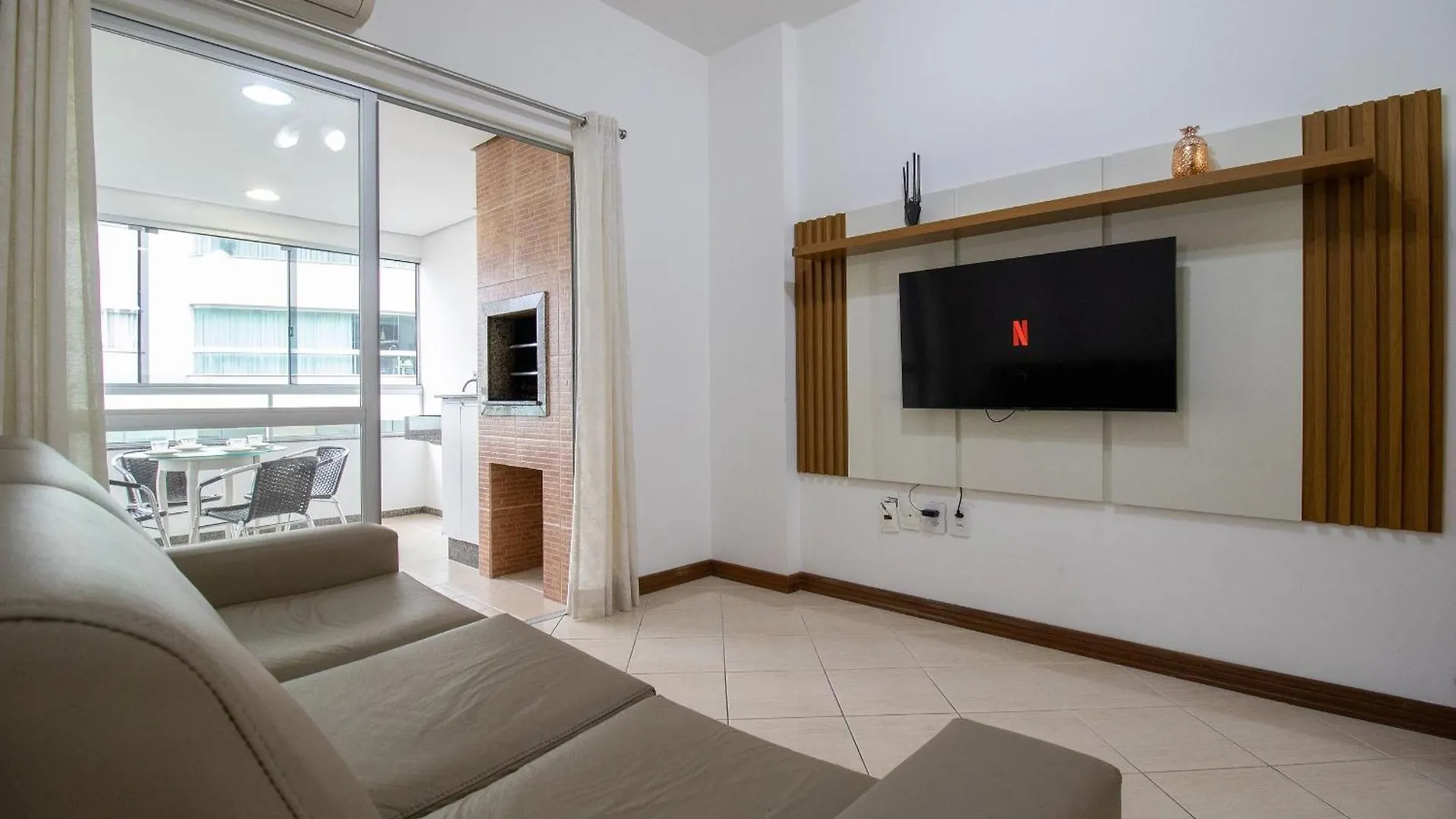 Mnt51 - Churrasq, Climatizado, 2 Dorm, Garagem Balneario Camboriu