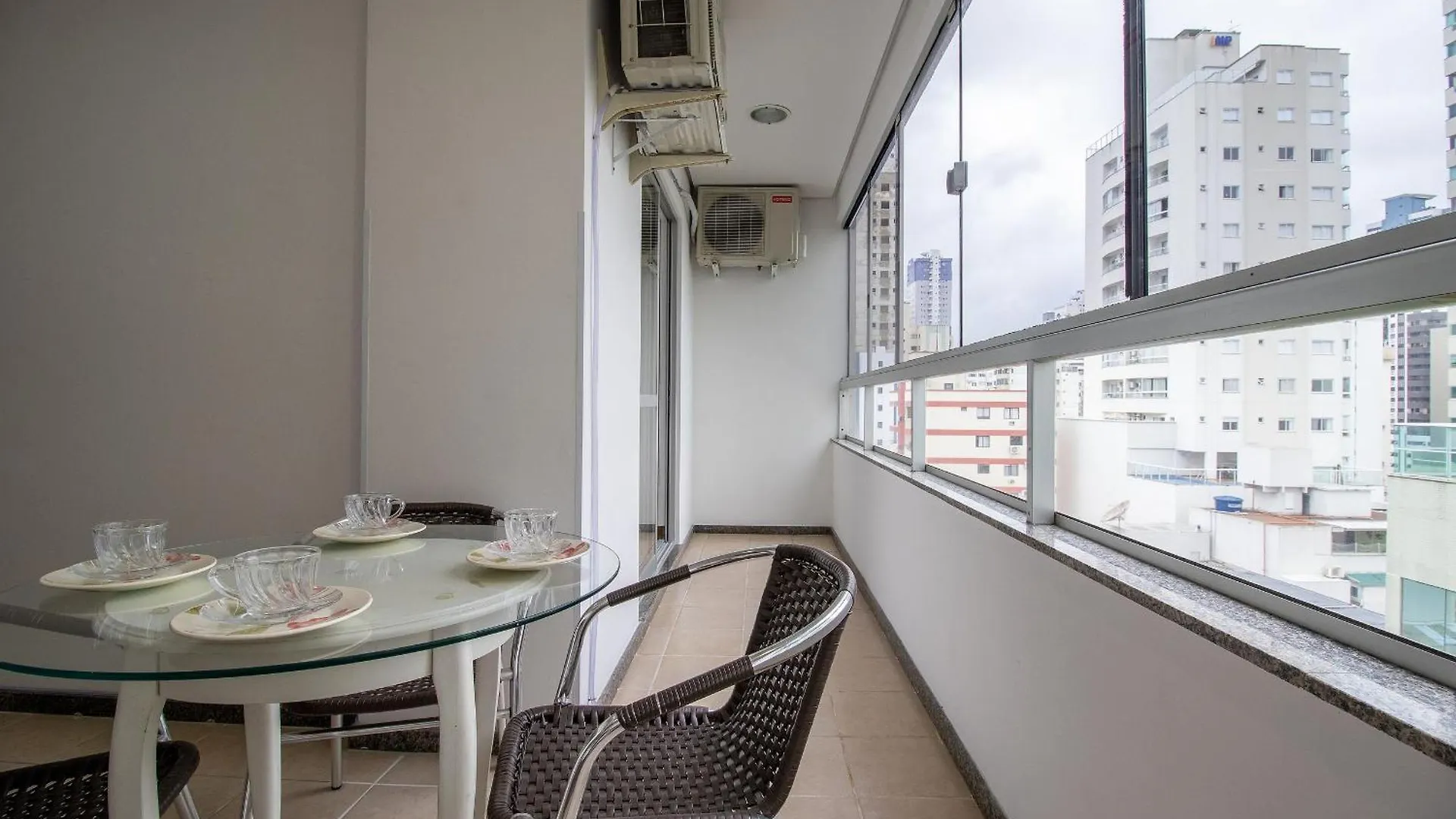 Mnt51 - Churrasq, Climatizado, 2 Dorm, Garagem Balneario Camboriu 0*,  Brazil